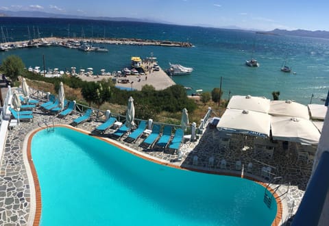 Patio, Restaurant/places to eat, Balcony/Terrace, Balcony/Terrace, Lounge or bar, Banquet/Function facilities, Pool view, Sea view, Sea view, Swimming pool