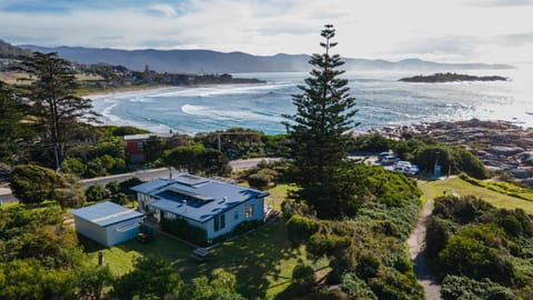Property building, Bird's eye view, Beach