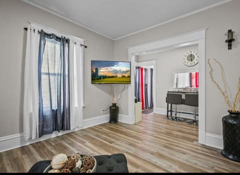 St Paul Fry Street Den Suite#1 Apartment in Saint Paul