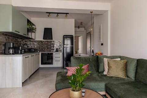 Kitchen or kitchenette, Living room, Seating area