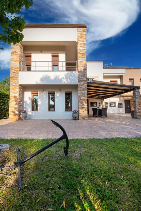 Flow Garden Pool Villa, Gerakini Halkidiki Villa in Halkidiki