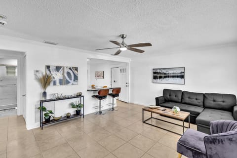 3 Bedroom Villa In F Lauderdale Casino & Beach House in Dania Beach