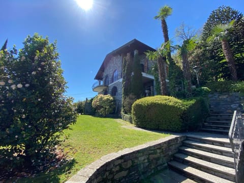 Villa Casa Camelia in Traumlage Villa in Canton of Ticino