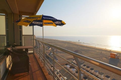Day, View (from property/room), Balcony/Terrace, Beach, Sea view
