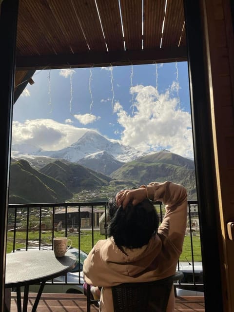 View (from property/room), Balcony/Terrace, Mountain view