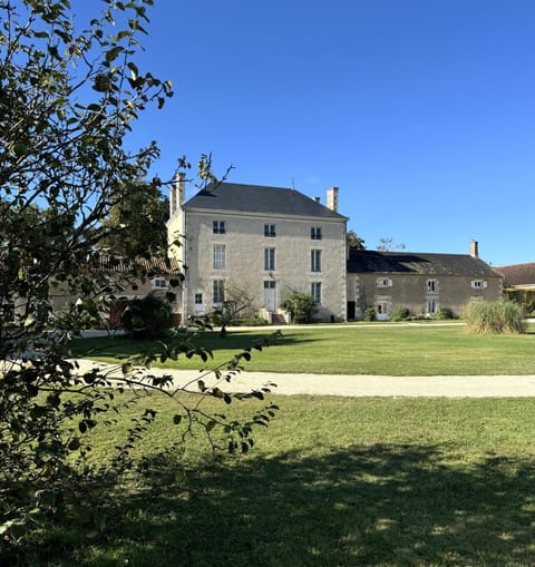 Property building, Spring, Day, Natural landscape, Garden, Garden view, Landmark view