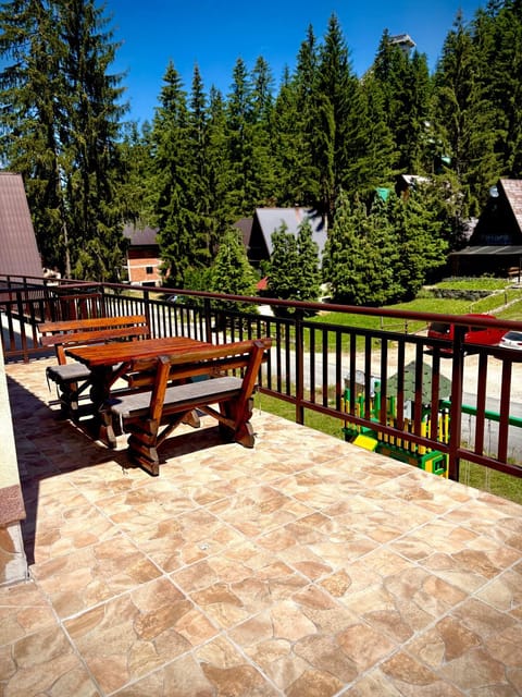 Spring, Day, View (from property/room), Balcony/Terrace