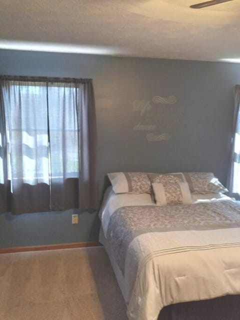 Tug Hill Paradise, Copenhagen, NY House in Adirondack Mountains