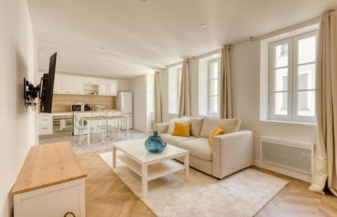 Duplex Napoleon City center Quiet Apartment in Fontainebleau