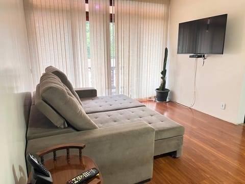 Communal lounge/ TV room, TV and multimedia, Living room