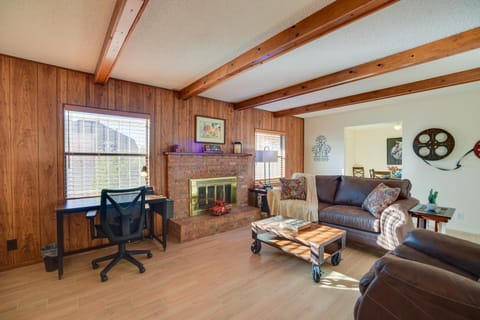 Adobe Home in Albuquerque with Covered Patio House in Albuquerque