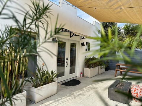 Patio, Day