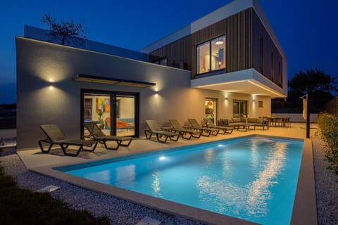 Balcony/Terrace, Swimming pool