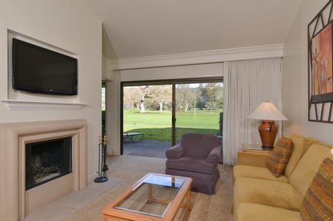 Golfcourse, TV and multimedia, Seating area