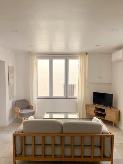 Les Bords de l'Estaque x Le refuge de Cézanne Apartment in Marseille