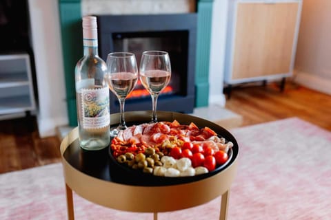 Bowling Terrace Above Rubies Dog Friendly, Walks House in Skipton