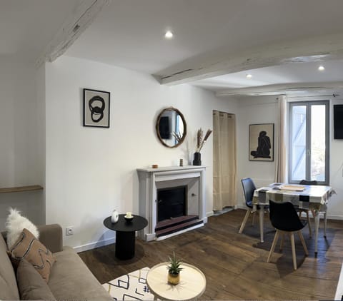 Living room, flat iron