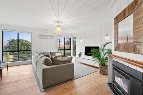 Communal lounge/ TV room, TV and multimedia, Living room, Evening entertainment