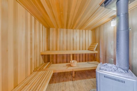 Home Near Lincoln National Forest with Private Sauna House in Cloudcroft