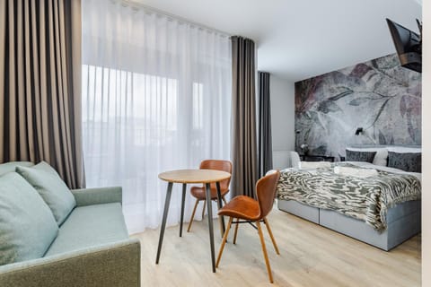 Bed, Living room, Photo of the whole room, Seating area, Bedroom