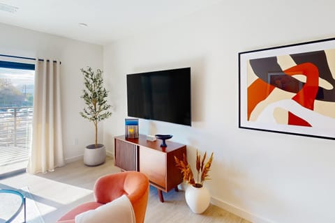 Life of the Party, Unit #418 Apartment in The Gulch