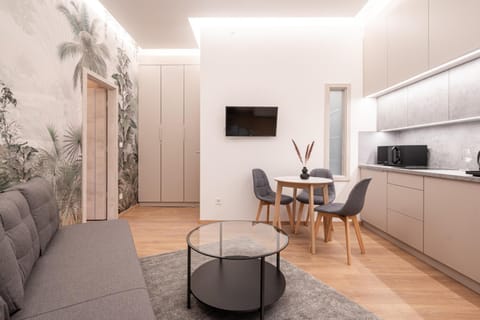 TV and multimedia, Kitchen or kitchenette, Living room, Seating area, Dining area, minibar
