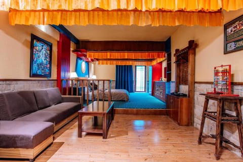 Bed, Living room
