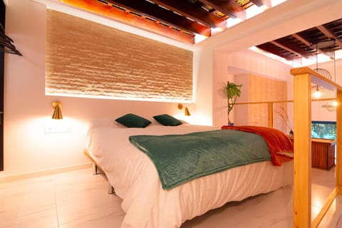 Bed, Bedroom