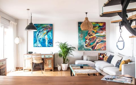 Living room, Seating area