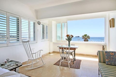 Living room, Sea view