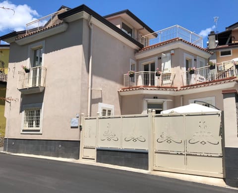 Property building, Day