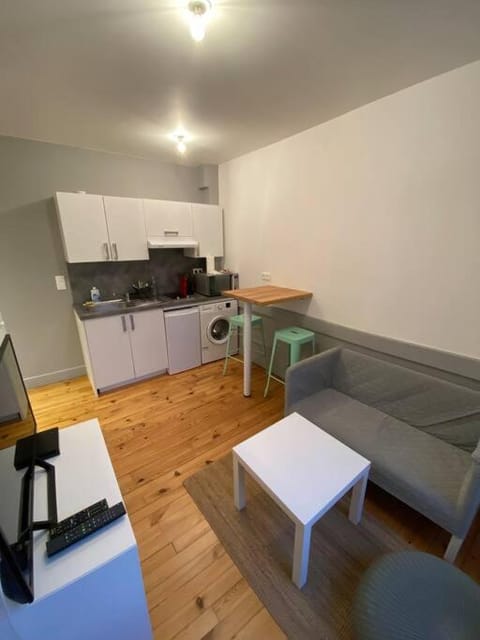Living room, Seating area, Dining area, minibar