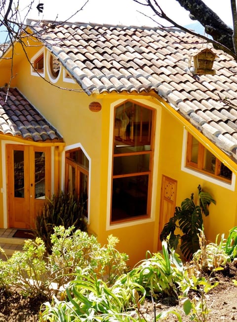 Property building, Day, Garden, Garden view
