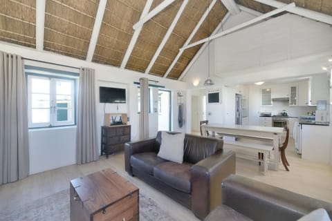 Le Petit Cottage in Langezandt Struisbaai House in Western Cape