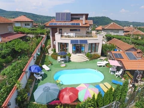 Bird's eye view, Swimming pool