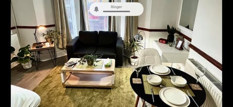 Reservoir Retreat Apartment in Birmingham