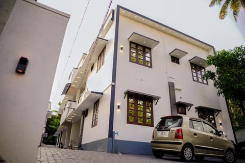 Property building, Parking