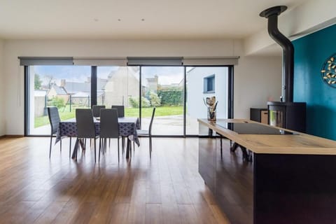 Maison familiale à Trégastel - proche des plages Bed and Breakfast in Trégastel