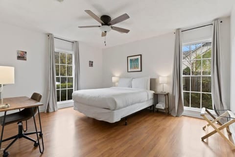 Large Fenced Yard near Midtown- Shamrock Stay House in Montgomery