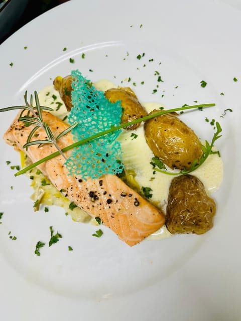 Au Coeur de Meaulne Hotel in Centre-Val de Loire