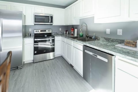 Memorial Field Lodge Apartment in Bloomington