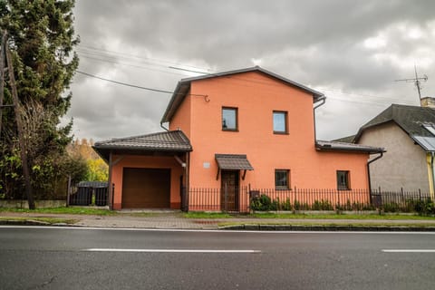 Property building, Day, Street view