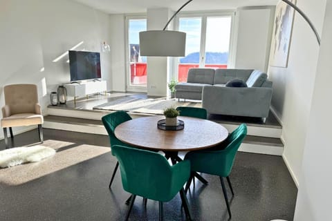 Balcony/Terrace, Living room