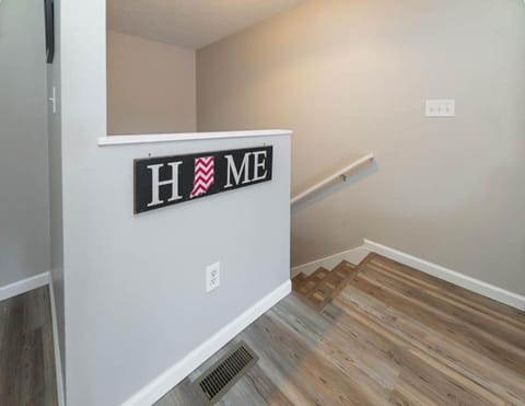 Logo/Certificate/Sign