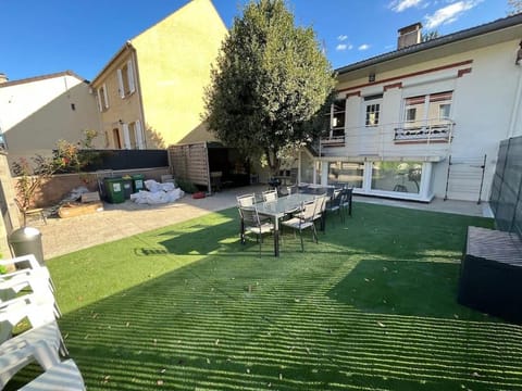 V - Villa 2022 PARIS EXPO-3min metro-8 rooms-12 beds Villa in Île-de-France