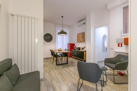 Communal lounge/ TV room, Photo of the whole room, Breakfast, Lunch