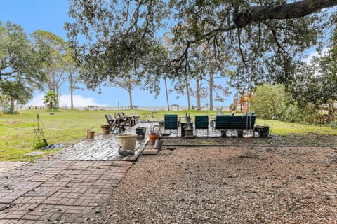 Pink Flamingo Hideaway House in San Leon