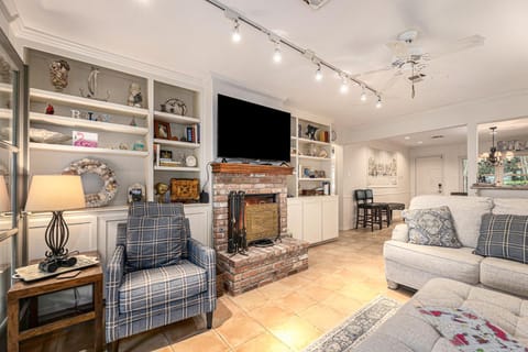 Pink Flamingo Hideaway House in San Leon