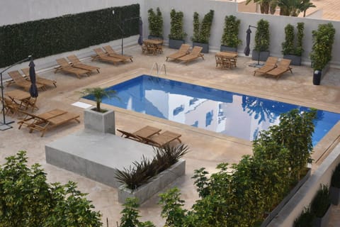 Day, Pool view, Swimming pool, sunbed