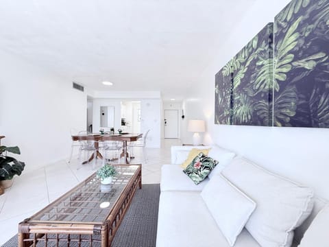 Le Cartier Sunny Isles Ocean Paradise House in Sunny Isles Beach